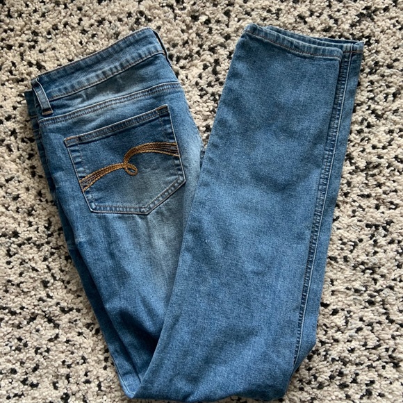 Girl’s Jeans - Picture 6 of 7